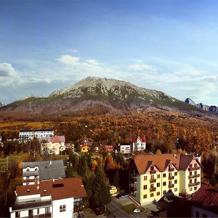 阿帕特曼尼达塔拉维斯考威科酒店 Vysoké Tatry 外观 照片